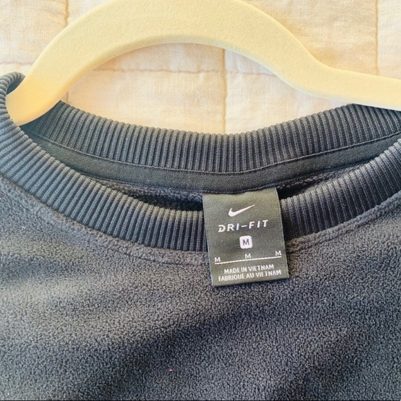 Nike Crop Sweatshirt - Picture 2 of 4